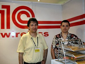 "1C Wireless" company booth